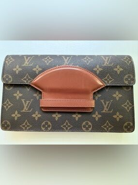 Louis Vuitton Monogram Canvas Clutch